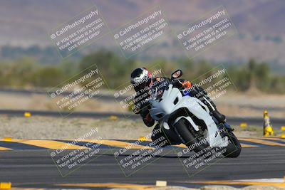 media/Nov-12-2023-SoCal Trackdays (Sun) [[5d1fba4e7d]]/Turn 14 (1035am)/